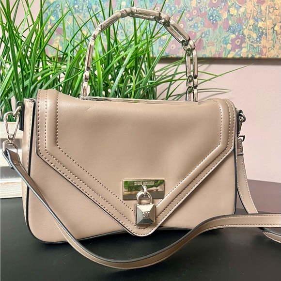 STEVE MADDEN BGinerva Versatile Bag - Picture 1 of 11